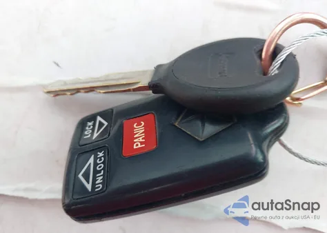 1997 Chrysler Town & Country Lxi z USA, uszkodzony, nr VIN 1C4GP64L7VB343451